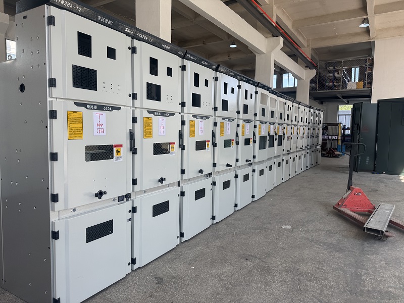 KYN28-12 (550 mm Breite) metallverkleidete ausziehbare Schaltanlage für den Innenbereich